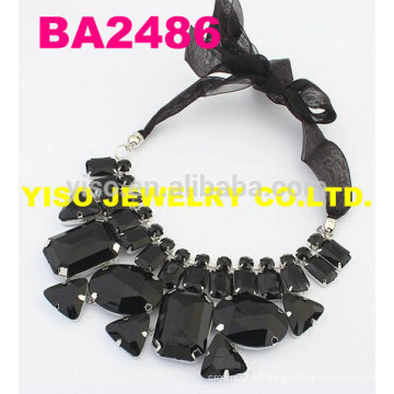 Collar negro del rhinestone de la manera